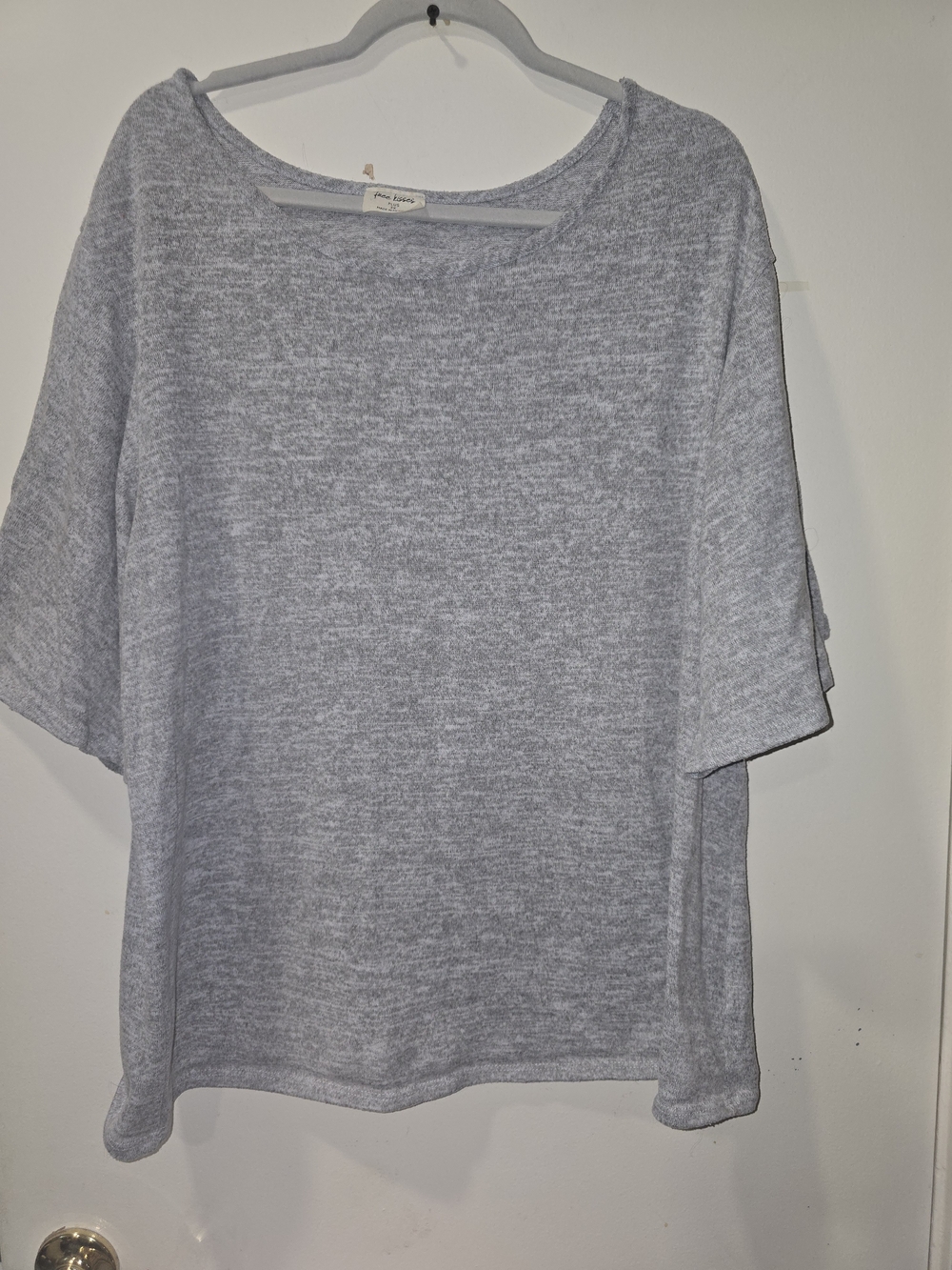 Free Kisses Light Gray Relaxed Knit Short Sleeve Top